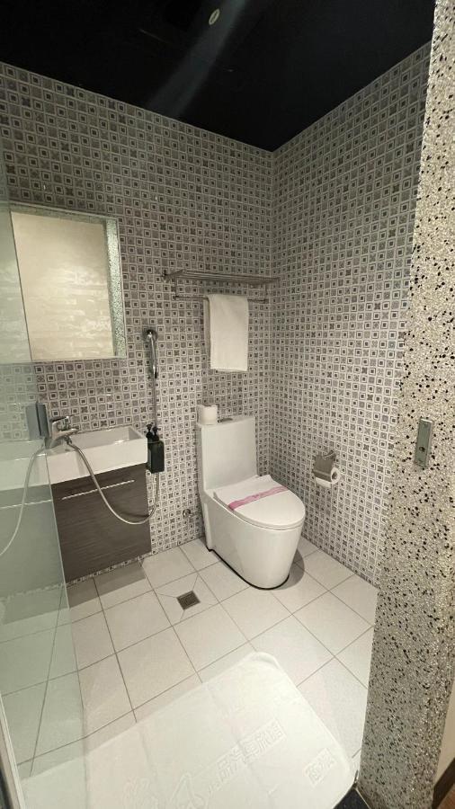 Weifeng Boutique Business Hotel - Zhanqian Branch Pingtung Extérieur photo